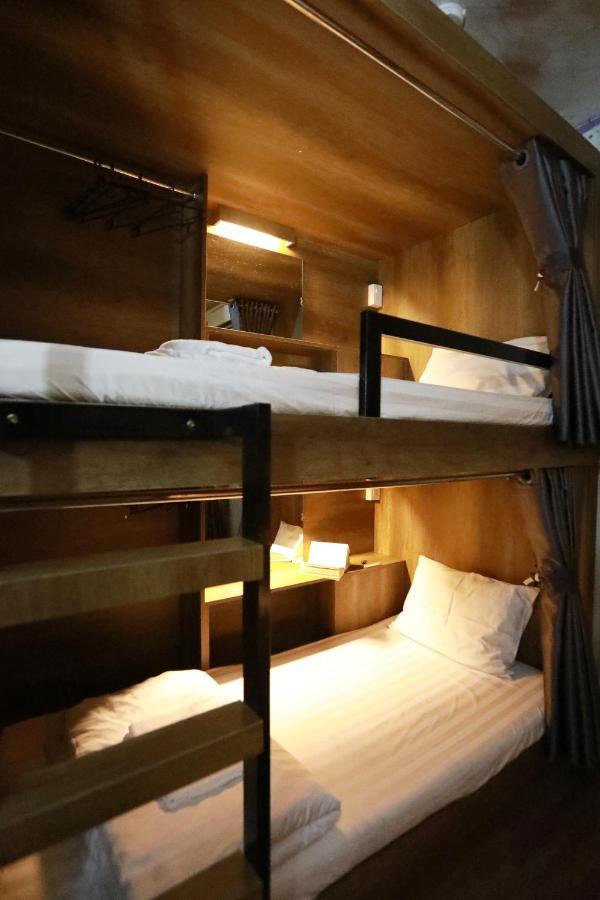 Bui Vien Street Hostel Cidade de Ho Chi Minh Exterior foto